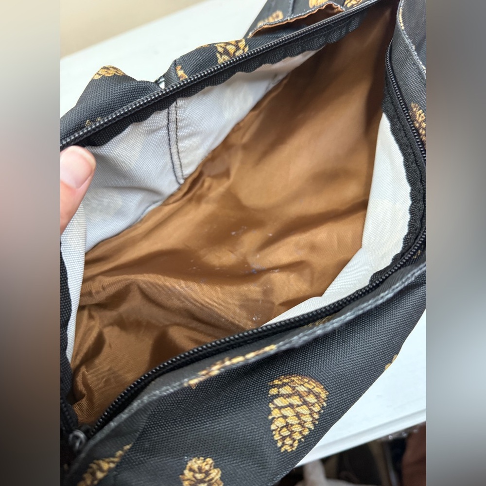 KAVU Original Rope Sling Bag -Black Pinecones - Picture 9 of 10